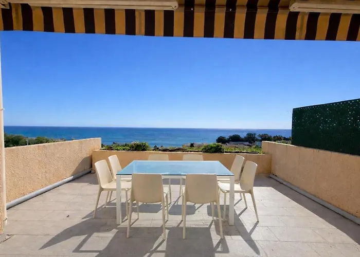 Aux Sanguinaires, A Deux Pas De La